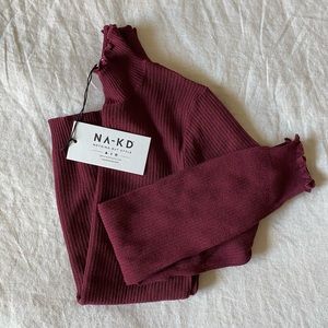 NWT Ribbed Merlot Turtleneck Shirt